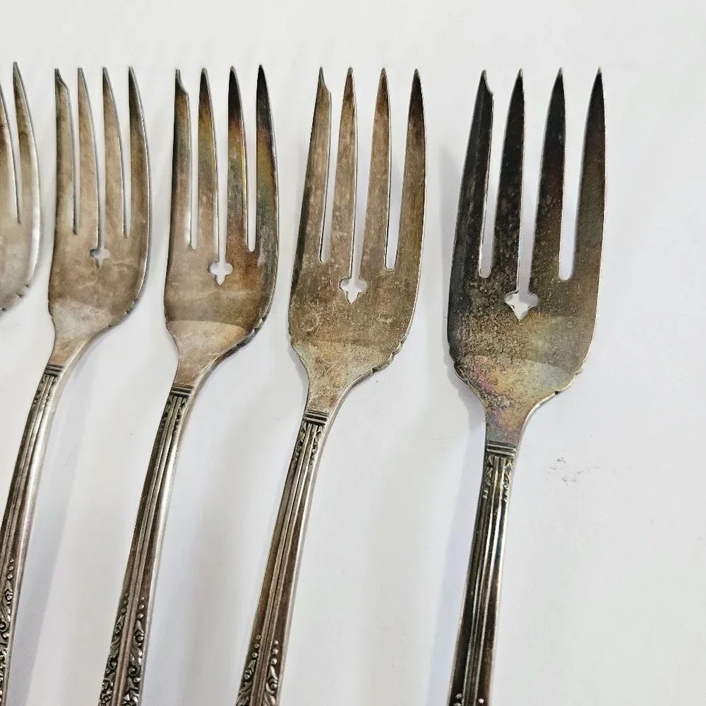 Vintage Oneida Tudor Plate Royal York/Oakleigh Silver Plate Salad Fork Set of 6